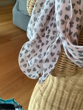 💚Sheer Heart Print Ruffled Scarf - Blush and Charcoal